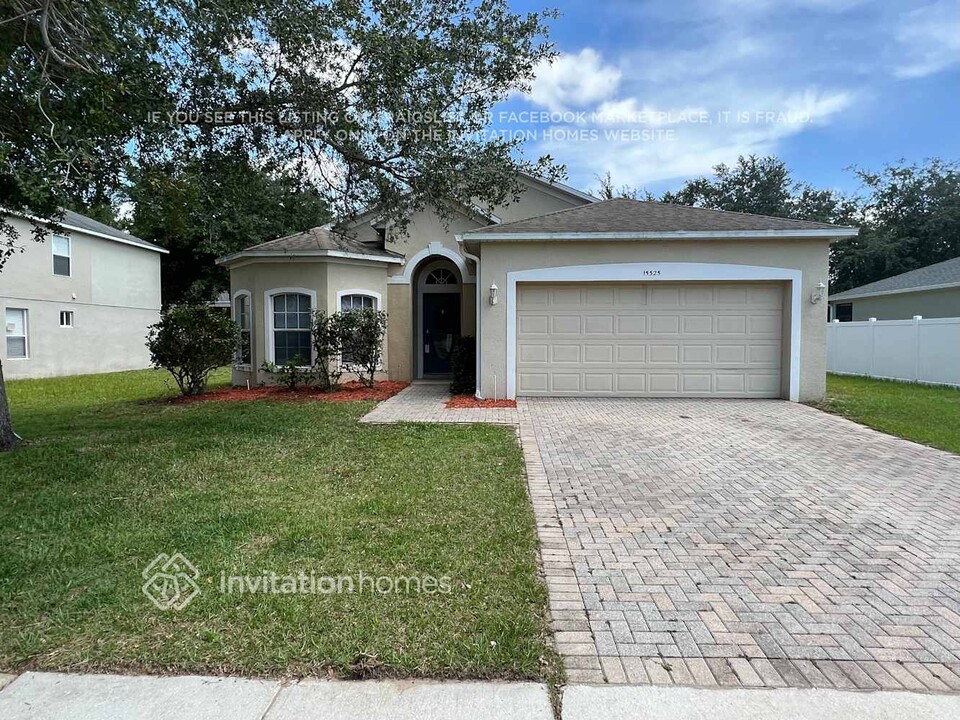 15325 Montauk Ln in Clermont, FL - Building Photo