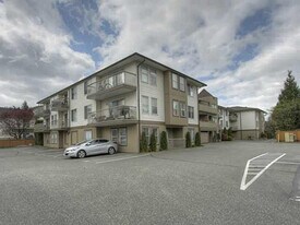 45702-45702 Watson Rd in Chilliwack, BC - Building Photo