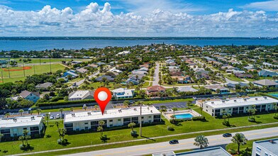 2050 Atlantic St in Melbourne Beach, FL - Building Photo - Building Photo