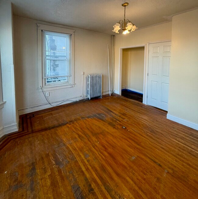 147 W Buttonwood St, Unit UNIT 2FL in Reading, PA - Building Photo - Building Photo