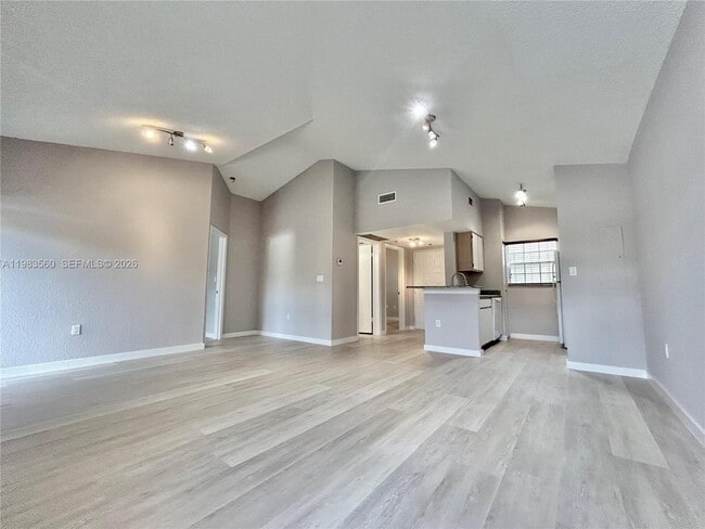 property at 2811 N Oakland Forest Dr