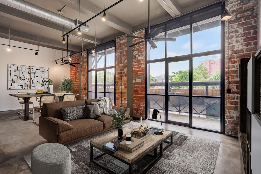 915 N San Jacinto St in Houston, TX - Building Photo
