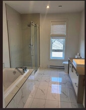 Le Centro in St-Constant, QC - Building Photo - Building Photo