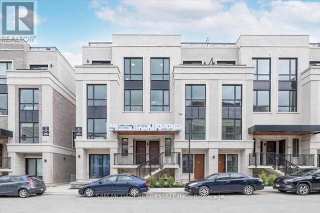 6 Red Squirrel Ln. in Richmond Hill, ON - Building Photo - Building Photo