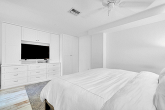 18229 SE Federal Hwy in Tequesta, FL - Foto de edificio - Building Photo