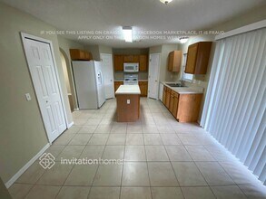 747 Peachtree St in Titusville, FL - Foto de edificio - Building Photo