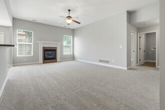300 Reedsport Ridge in Columbia, MO - Building Photo - Building Photo
