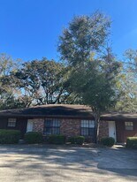 2857 Mission Rd in Tallahassee, FL - Building Photo