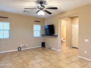 2146 Scully Dr in Phoenix, AZ - Building Photo - Building Photo