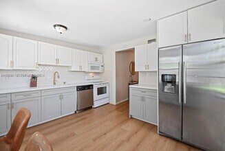 1480 SW 26th Ave in Fort Lauderdale, FL - Building Photo - Building Photo