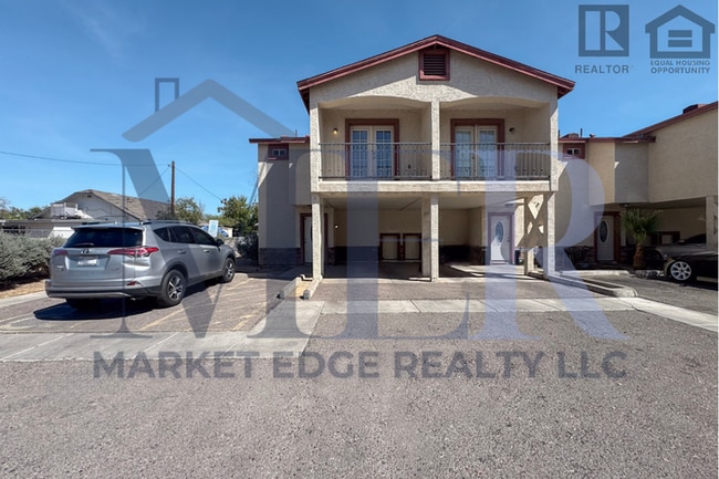 property at 2614 E Monte Vista Rd