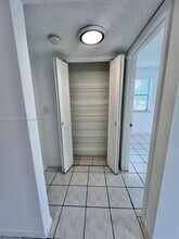 516 NW 114th Ave in Miami, FL - Building Photo - Building Photo