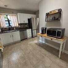 18 Willow Bridge Dr in Durham, NC - Foto de edificio - Building Photo