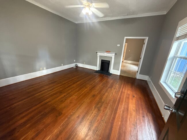 1003 Curran St NW in Atlanta, GA - Foto de edificio - Building Photo