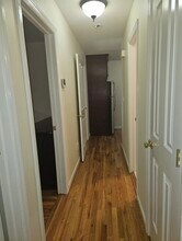 8 Town Path, Unit Top Floor in Glen Cove, NY - Foto de edificio - Building Photo