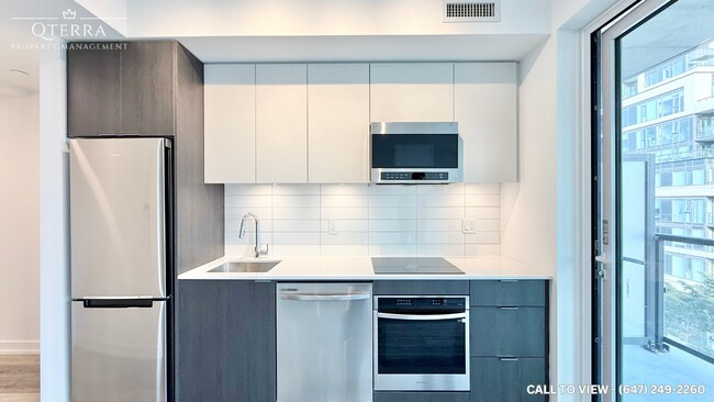 6 Chartwell Rd in Toronto, ON - Building Photo - Building Photo