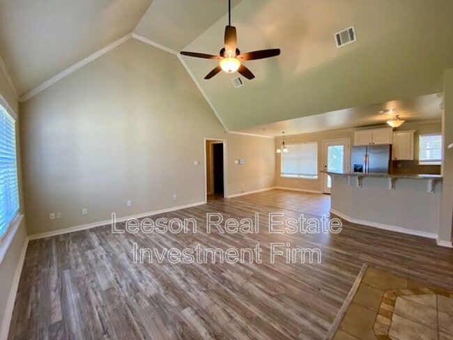 123 Foxchase Dr in Haughton, LA - Foto de edificio - Building Photo