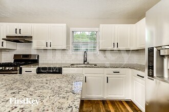 308 Waltrip Ct in Stockbridge, GA - Building Photo - Building Photo