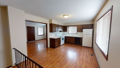 2605 28th St in Great Bend, KS - Foto de edificio - Building Photo