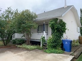 9908-9114 114 Ave in Fort St John, BC - Building Photo