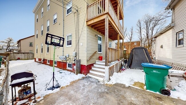 property at 32A Nelson St