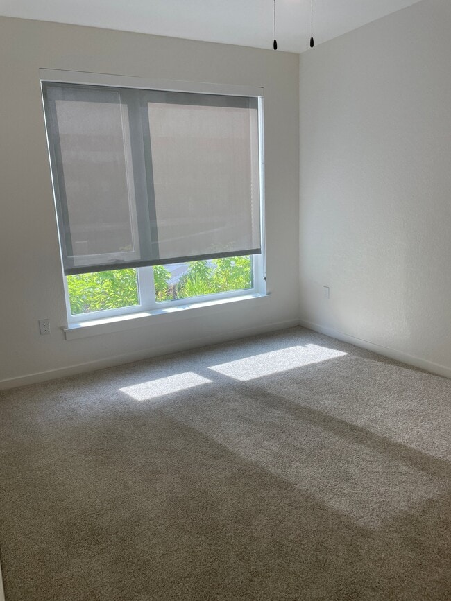 property at 1380 N Uvalda St