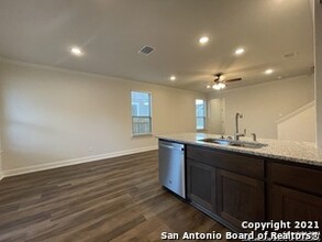 2207 Lynwood Bnd in San Antonio, TX - Building Photo - Building Photo