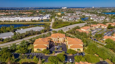 15590 Ocean Walk Circle in Ft. Myers, FL - Building Photo - Building Photo