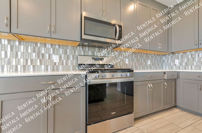 9734 E Miller Peak Trl in Tucson, AZ - Foto de edificio - Building Photo