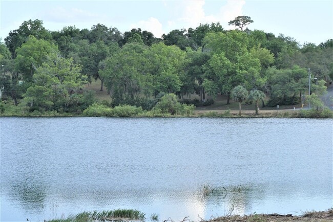 129 Sunnyside Dr in Clermont, FL - Building Photo - Building Photo