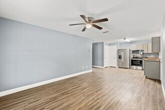 8092 County Rd 604 in Alvarado, TX - Building Photo - Building Photo