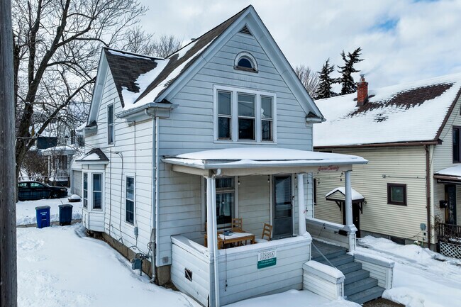 720 S Main St in Ann Arbor, MI - Building Photo - Building Photo