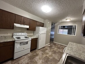705 Winchester St-Unit -705 Winchester St in Flippin, AR - Foto de edificio - Building Photo
