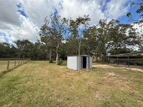 203 N 9th St in Alvin, TX - Building Photo - Building Photo