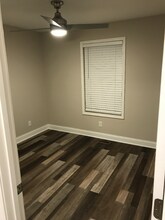 105 N Elm St, Unit 103 in Franklin Grove, IL - Building Photo - Building Photo