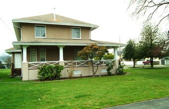 506 1st St SW in Auburn, WA - Building Photo - Building Photo