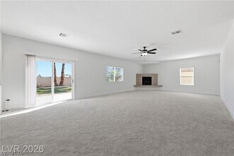 5424 Castle Vista Ct in Las Vegas, NV - Building Photo - Building Photo