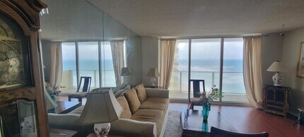 5440 N Ocean Dr, Unit 1204 in Riviera Beach, FL - Building Photo - Building Photo