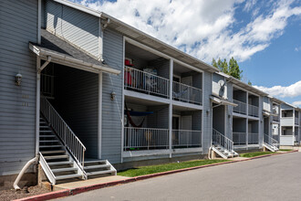 Mountain Wood Apartments in Provo, UT - Building Photo - Building Photo