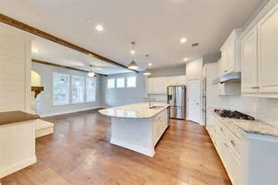 5213 Buchanan Draw Rd in Austin, TX - Building Photo - Building Photo