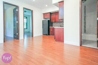 144 Moffat St in Brooklyn, NY - Foto de edificio - Building Photo