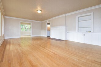 2334 Augusta St in Eugene, OR - Building Photo - Building Photo