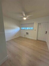 12101 Griffing Blvd in North Miami, FL - Foto de edificio - Building Photo