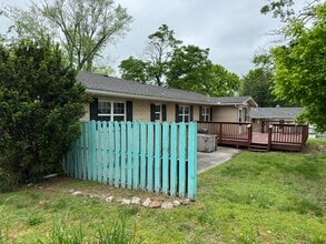 407 Morris St in Berryville, AR - Building Photo - Building Photo