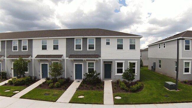 property at 3208 Skyline Lp