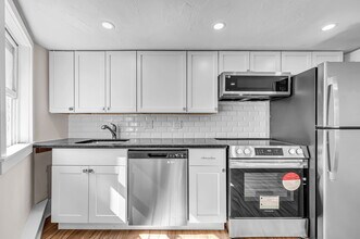 465 E 8th St, Unit 1 in Boston, MA - Building Photo - Building Photo