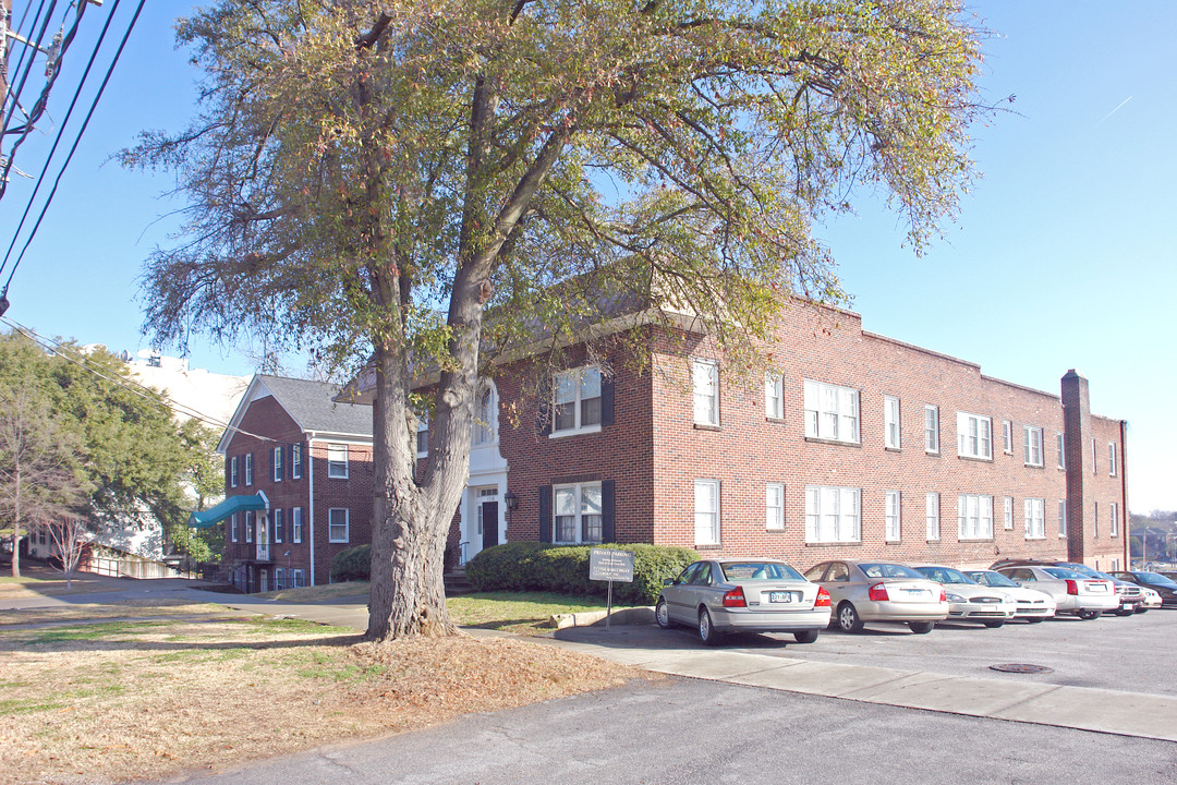 The Carolinian in Columbia, SC - Foto de edificio