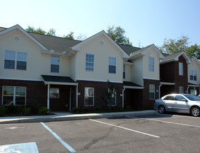 Carriage Hill in St. Albans, WV - Building Photo - Building Photo