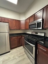 Updated Apartments Located at 800 Michigan in Evanston, IL - Foto de edificio - Interior Photo