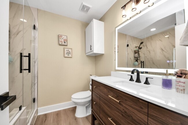 property at 5941 S Loop E